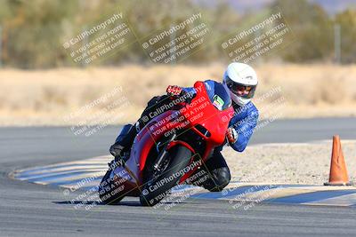 media/Jan-09-2022-SoCal Trackdays (Sun) [[2b1fec8404]]/Turn 6 (1035am)/